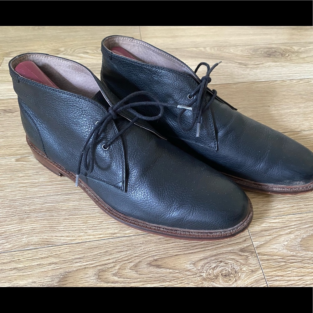 Banana Republic Chukka Boots
